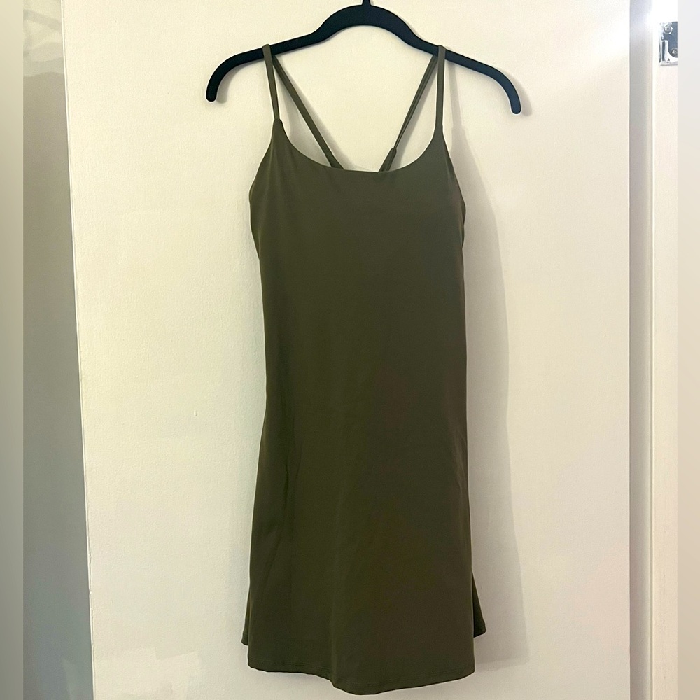 Halara size 6 Active Dress in Olive